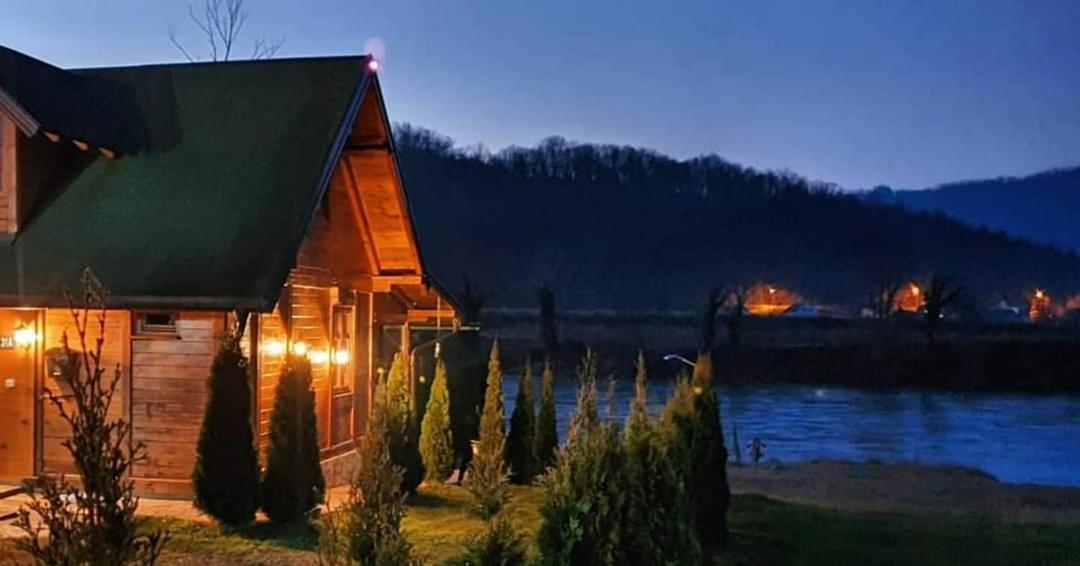 Вілла Brvnara Drina Wooden House Drina Drlace Екстер'єр фото